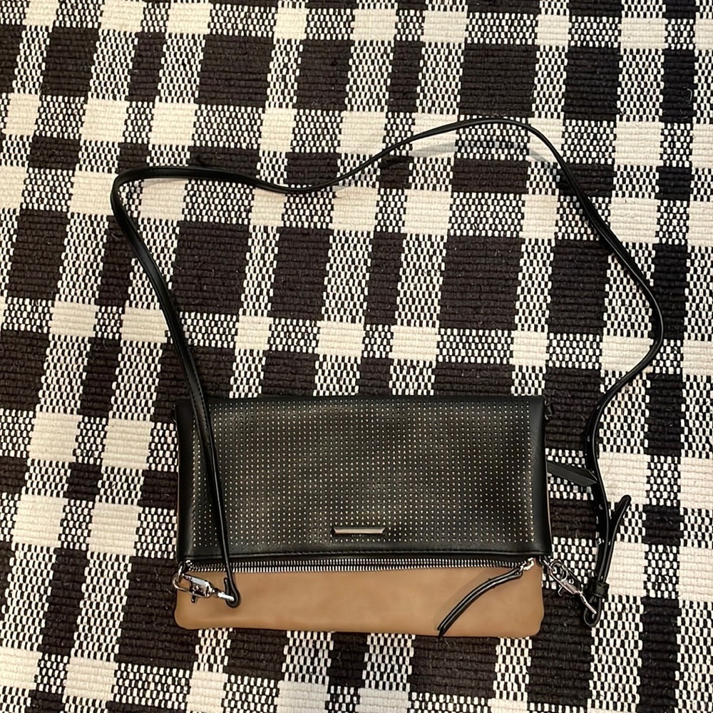 Convertible crossbody & clutch